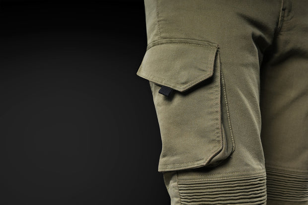 Close-up of 4SR Tourismo Green motorcycle jeans cargo pocket – Cordura® denim riding pants with secure storage